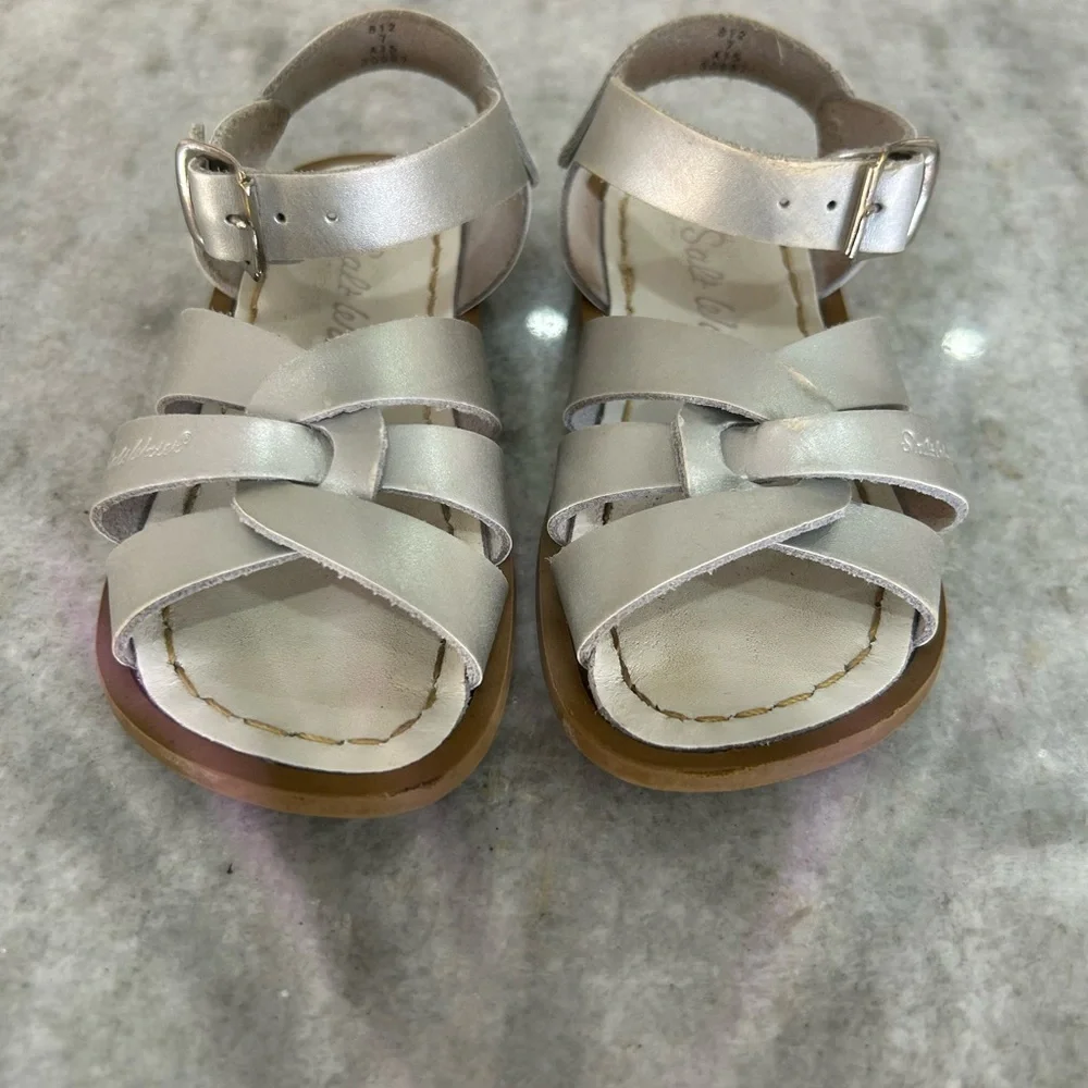 Salt Water Sandals Size 7